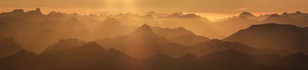 Panoramic view sunset Zugspitze thumbnail