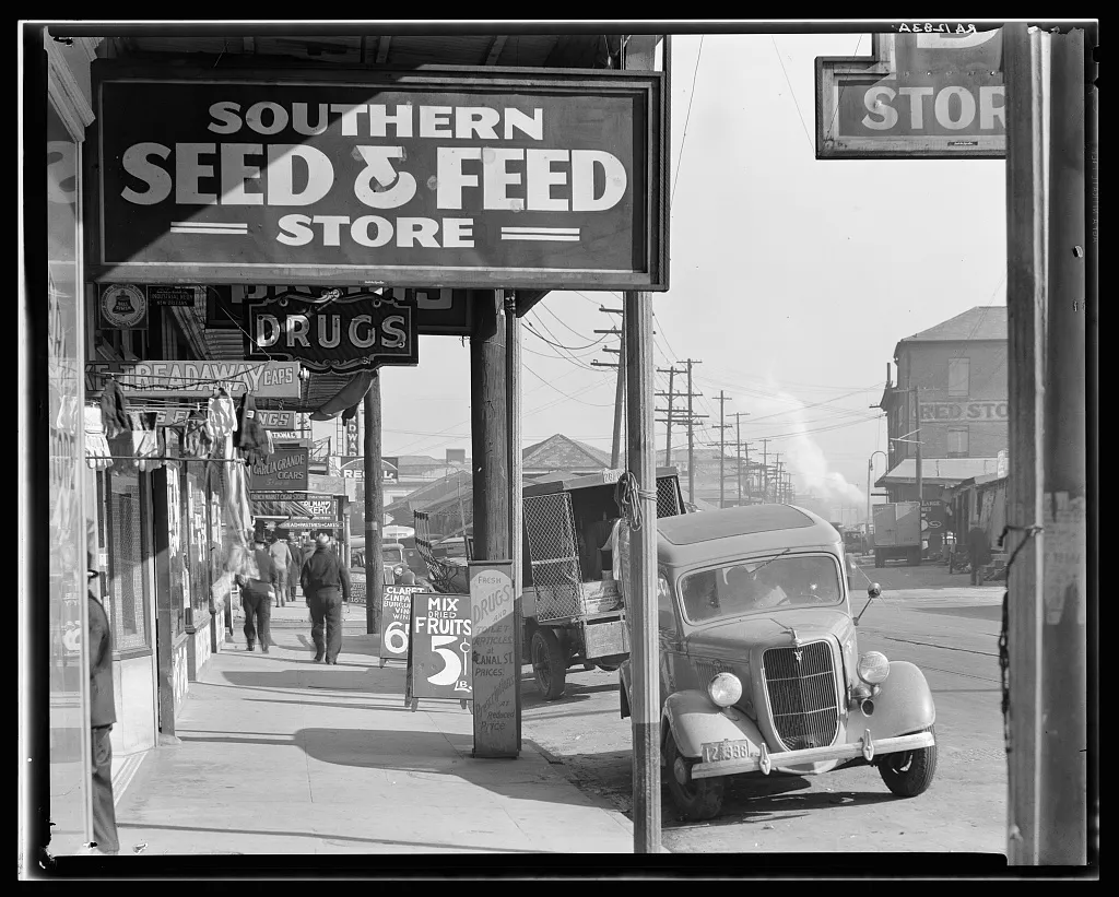 Walker Evans, Waterfront in New Orleans. French market sidewalk scene. Louisiana