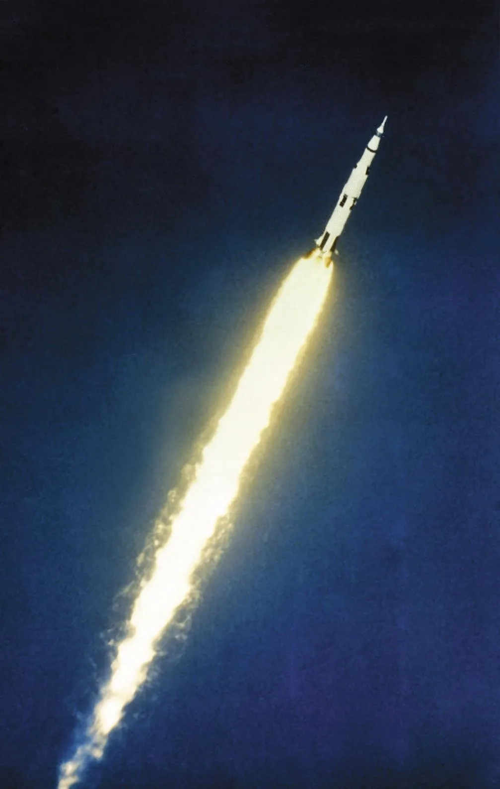 First flight of the Saturn V