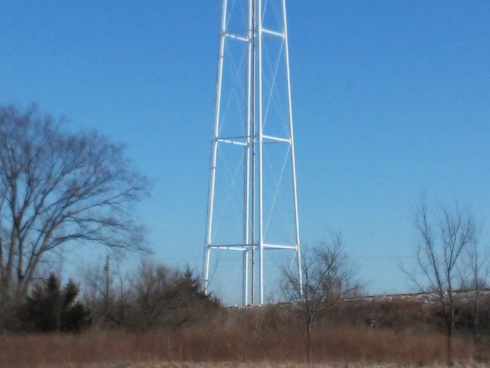 Funny water tower made her laugh Smithsonian Photo Contest