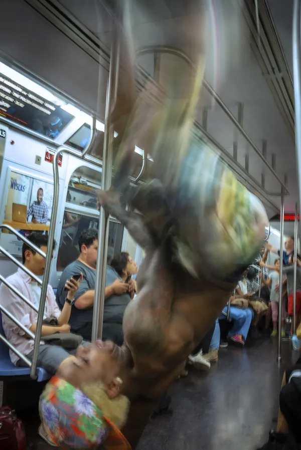 Pole Dance in the Subway thumbnail