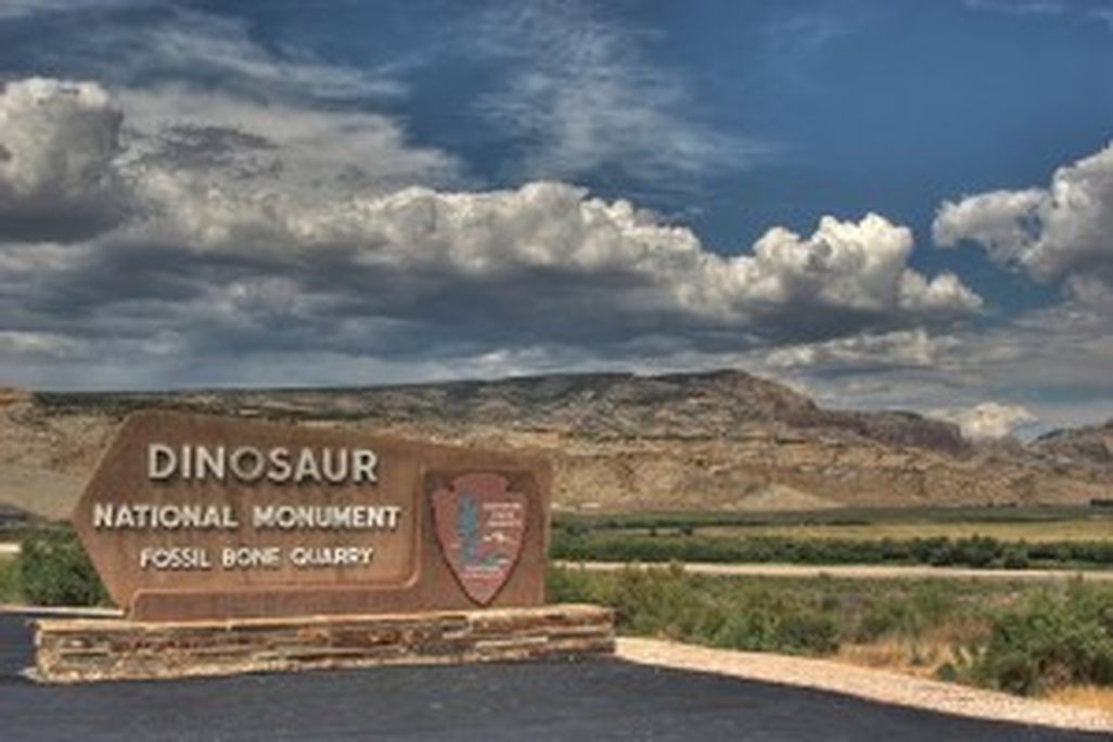 20110520083203Dino-Nat-Monument-Entrance-300x199.jpg