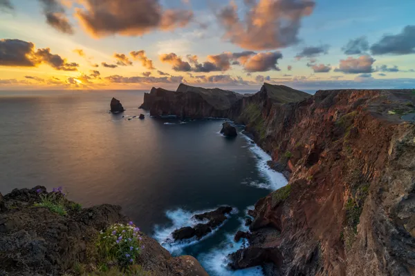 Sunrise at Ponta de São Lourenço thumbnail