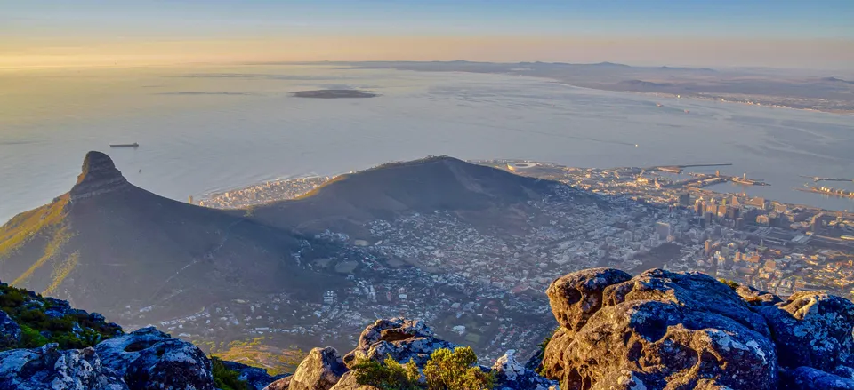  View of Cape Town from Table Mountain Credit: Tom Podmore