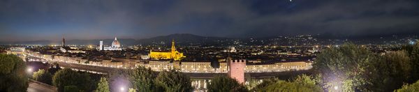 Look onto Florence Italy at night thumbnail