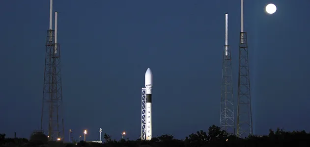 Space_Rocket_Flash_AM09.jpg