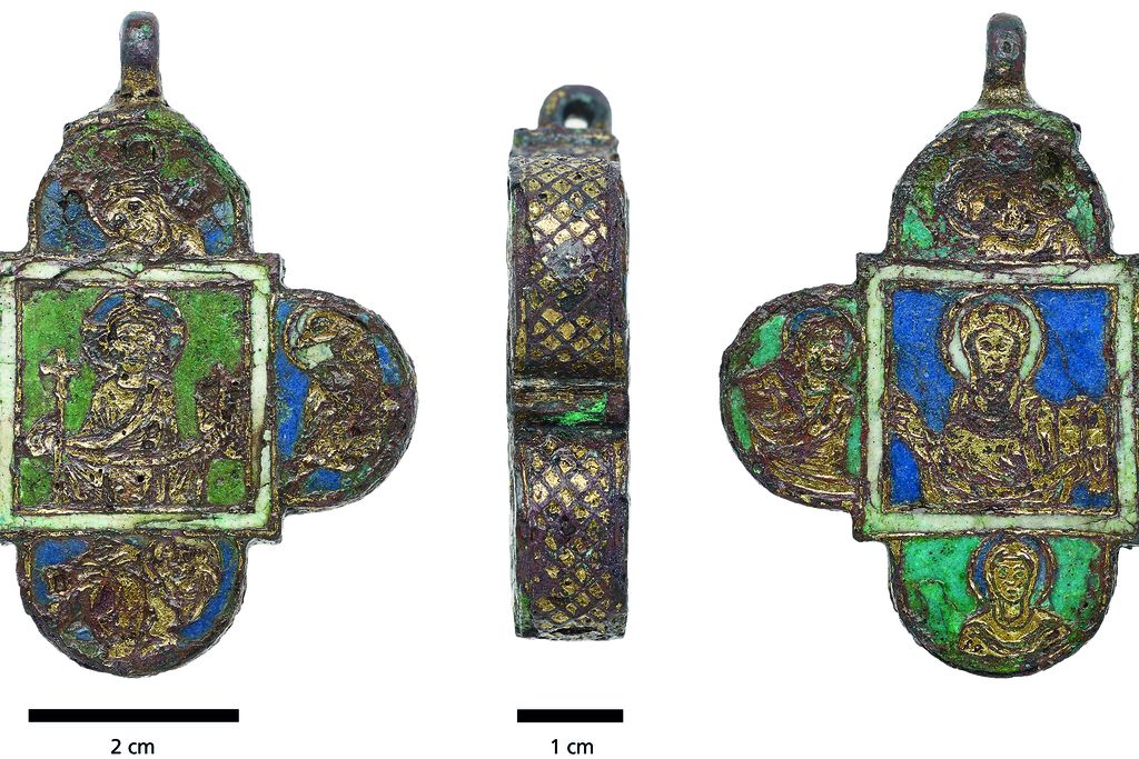800-year-old pendant from Mainz