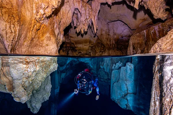 Chandelier Cave Serenity thumbnail