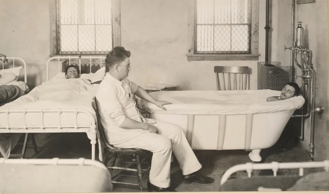 Patients in a U.S. psych ward during WWI