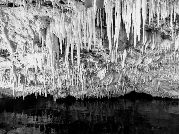Bermuda Cave IV thumbnail