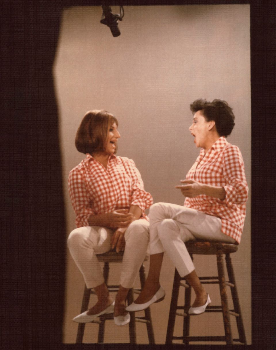 Barbra Streisand and Judy Garland belt in matching gingham outfits