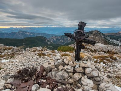 JUN2016_B06_Dolomites.jpg