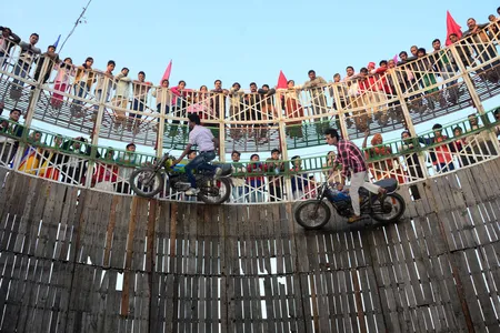 The Well of Death came from the American motordome racing popular in the early 1900s.