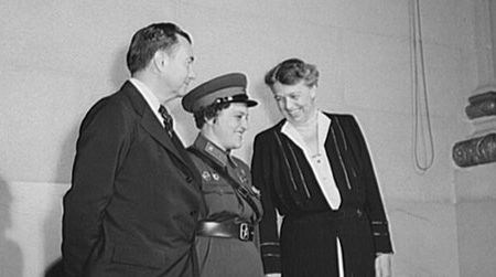 Justice Robert Jackson, Lyudmila Pavlichenko and Eleanor Roosevelt in 1942.