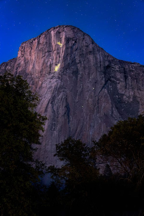 Climbers on El Capitan under the stars thumbnail