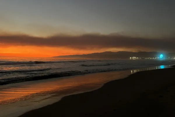 The Unexpected Symmetry of a Disaster Seascape thumbnail