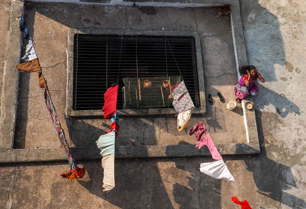 Laundry on the Roof thumbnail