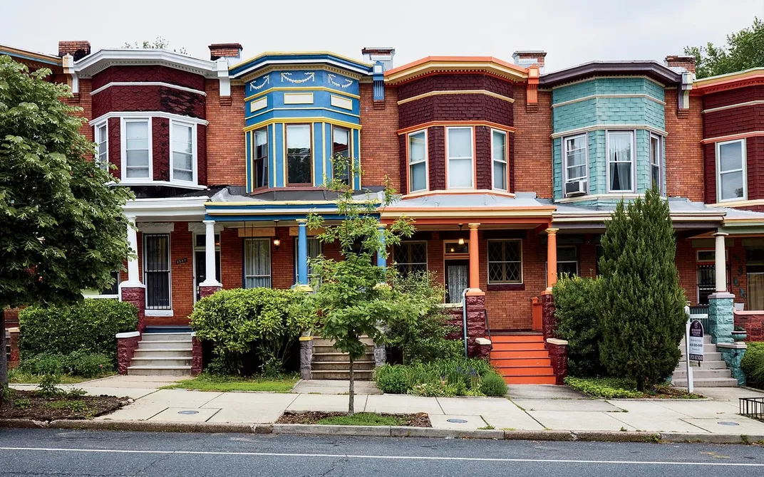 Twentieth-century row houses in Charles Village