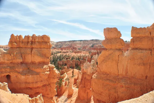 View from Queens Garden trail, Bryce Canyon thumbnail