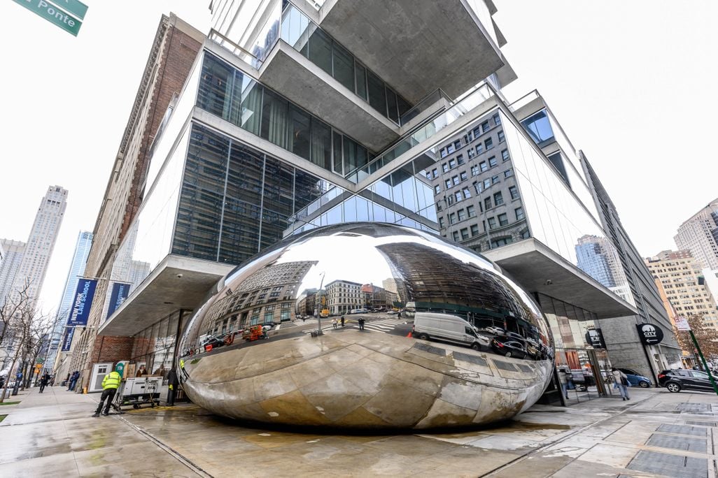 Anish Kapoor's mini-bean