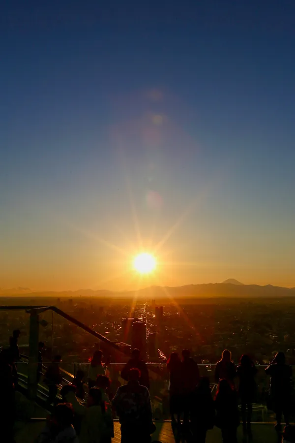 Tokyo Sunset Starburst thumbnail