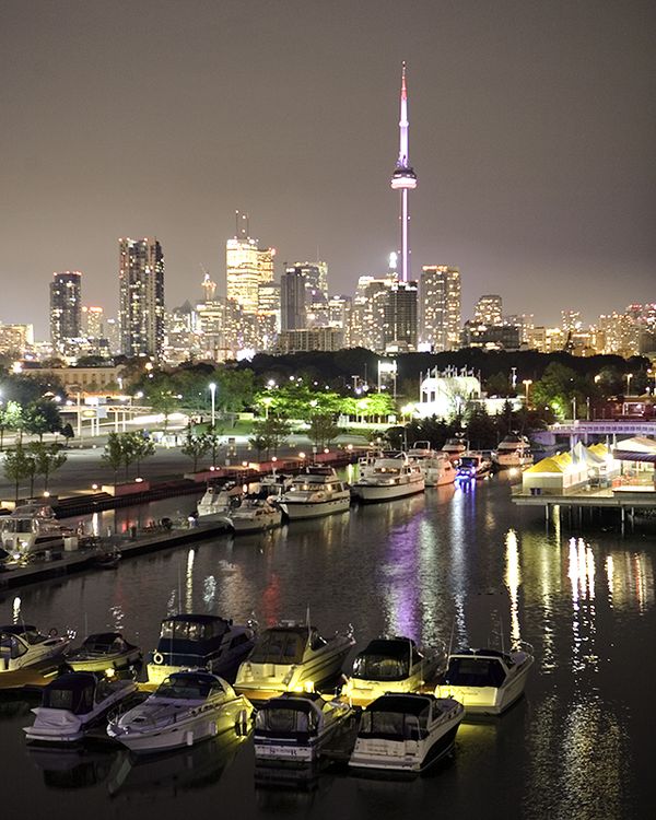 CN Tower, and the city of Toronto. thumbnail