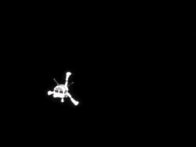 Rosetta’s OSIRIS narrow-angle camera captured this parting shot of the Philae lander after separation and before touchdown.