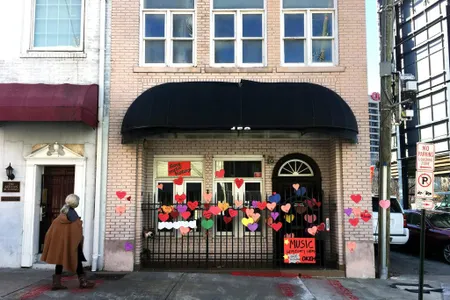 152 Nassau
