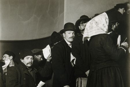 European immigrants arrive in America.