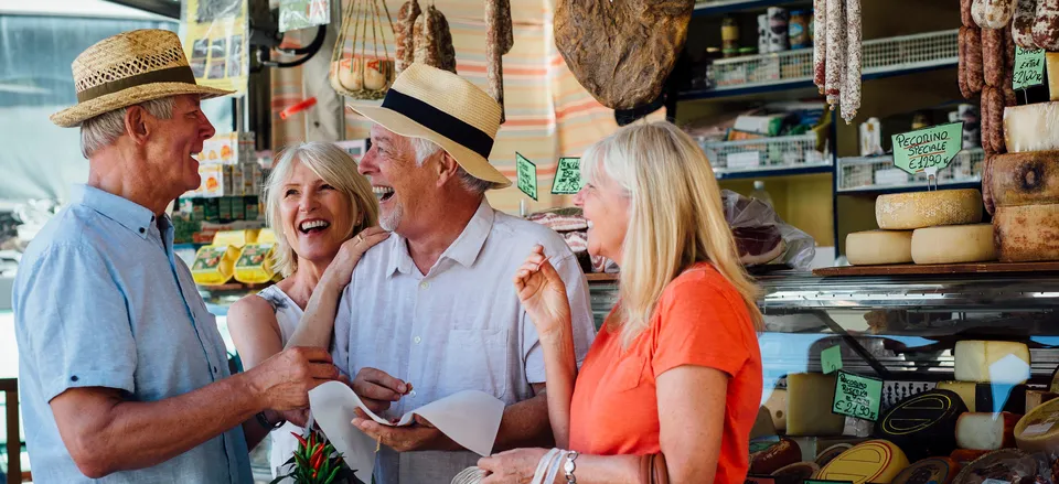  Enjoying the food market 