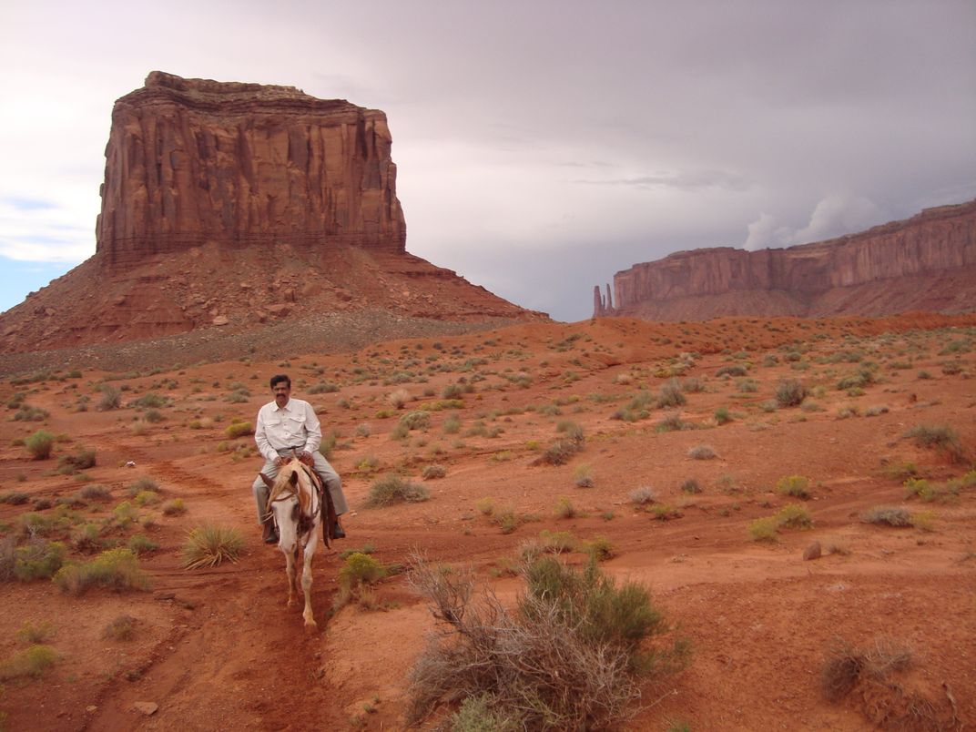 monument valley horse riding tours