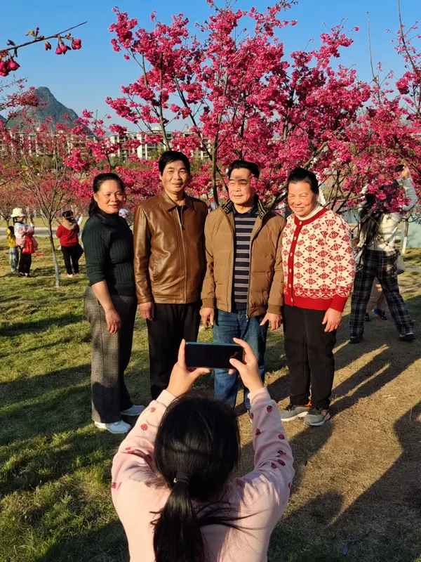 Group photo thumbnail