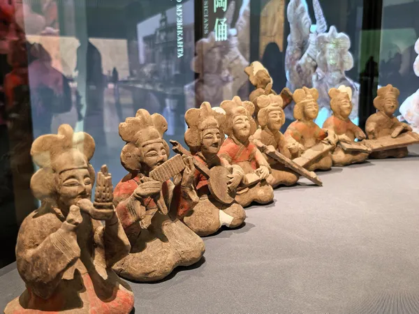 Exhibition at Xi'an Airport 6 thumbnail