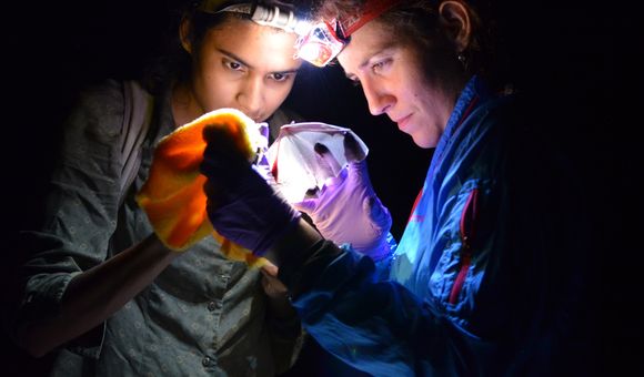 Victoria Flores and Sara Vasquez (photo by Michael Le Chevallier).jpg