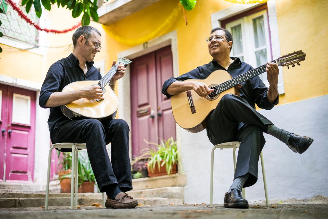 Informal fado performance