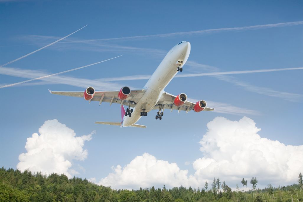 Airplane pollution