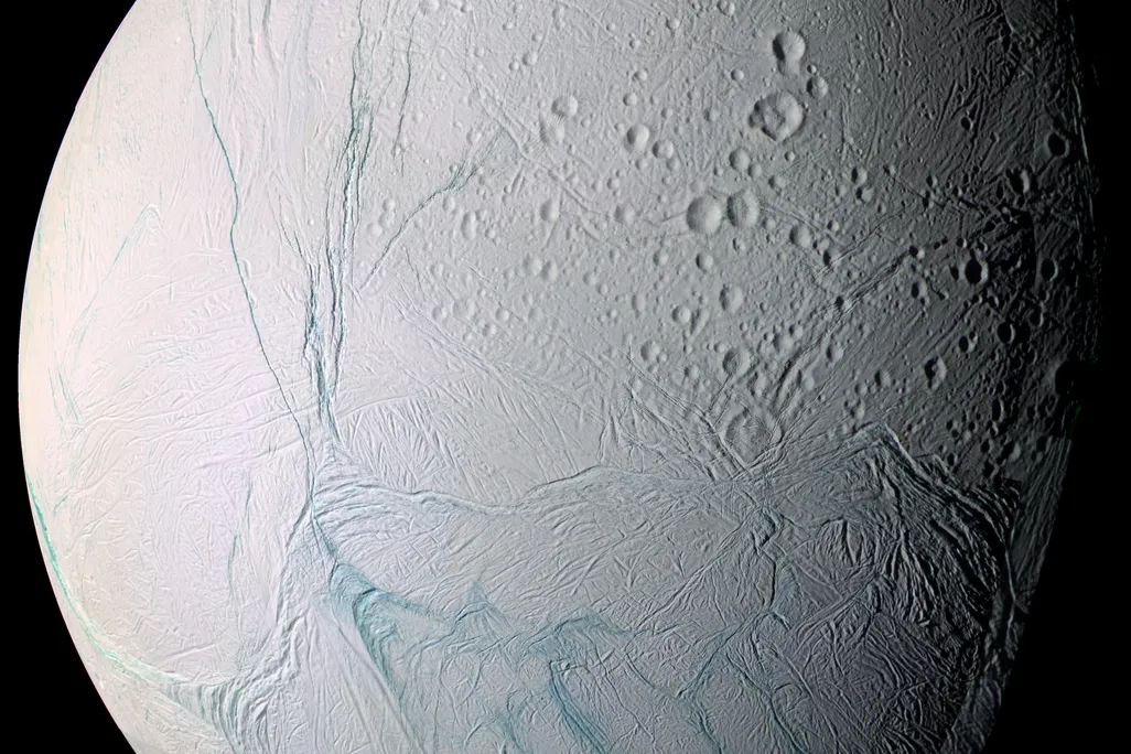 04_04_2014_enceladus.jpg