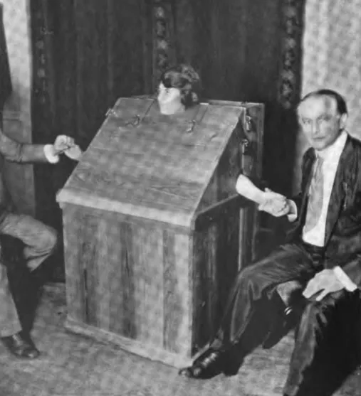 For Harry Houdini, Séances and Spiritualism Were Just an Illusion