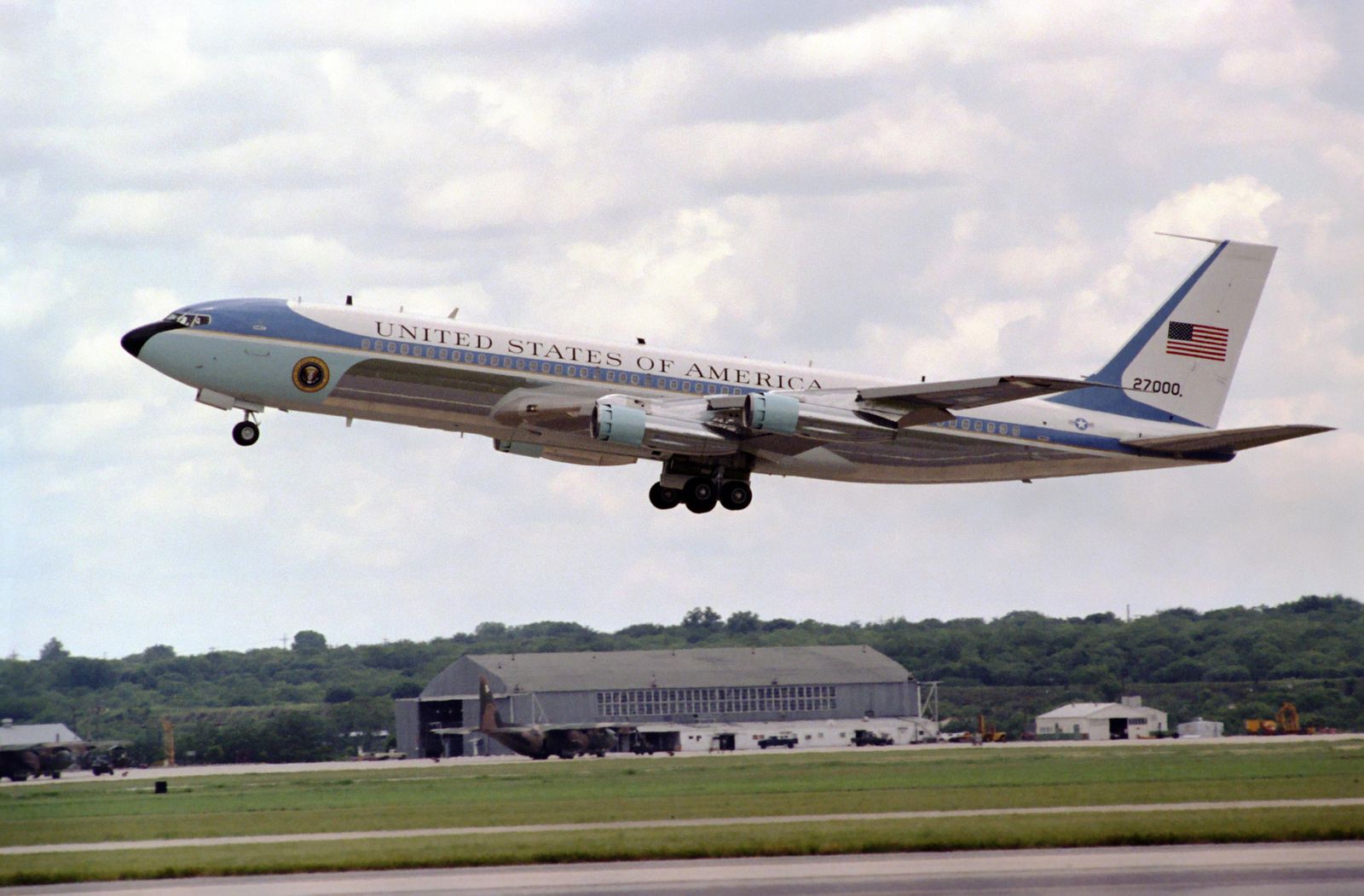 When Air Force One Evaded MiG Fighters, Air & Space Magazine