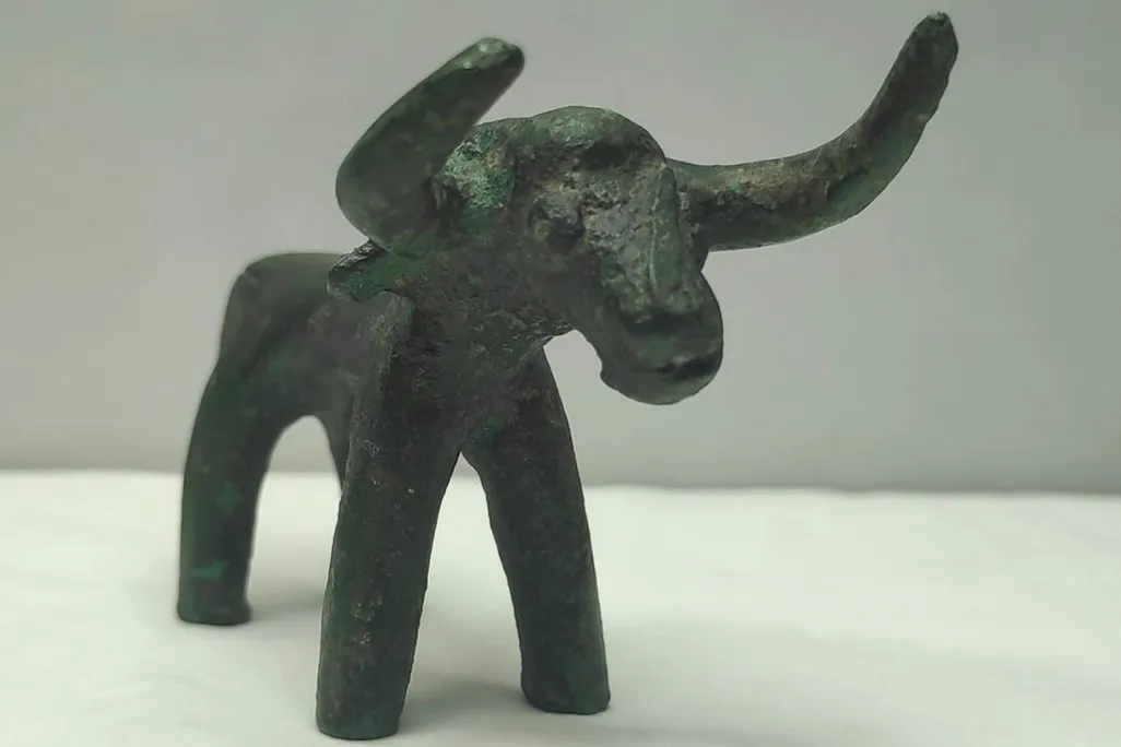 Bull figurine