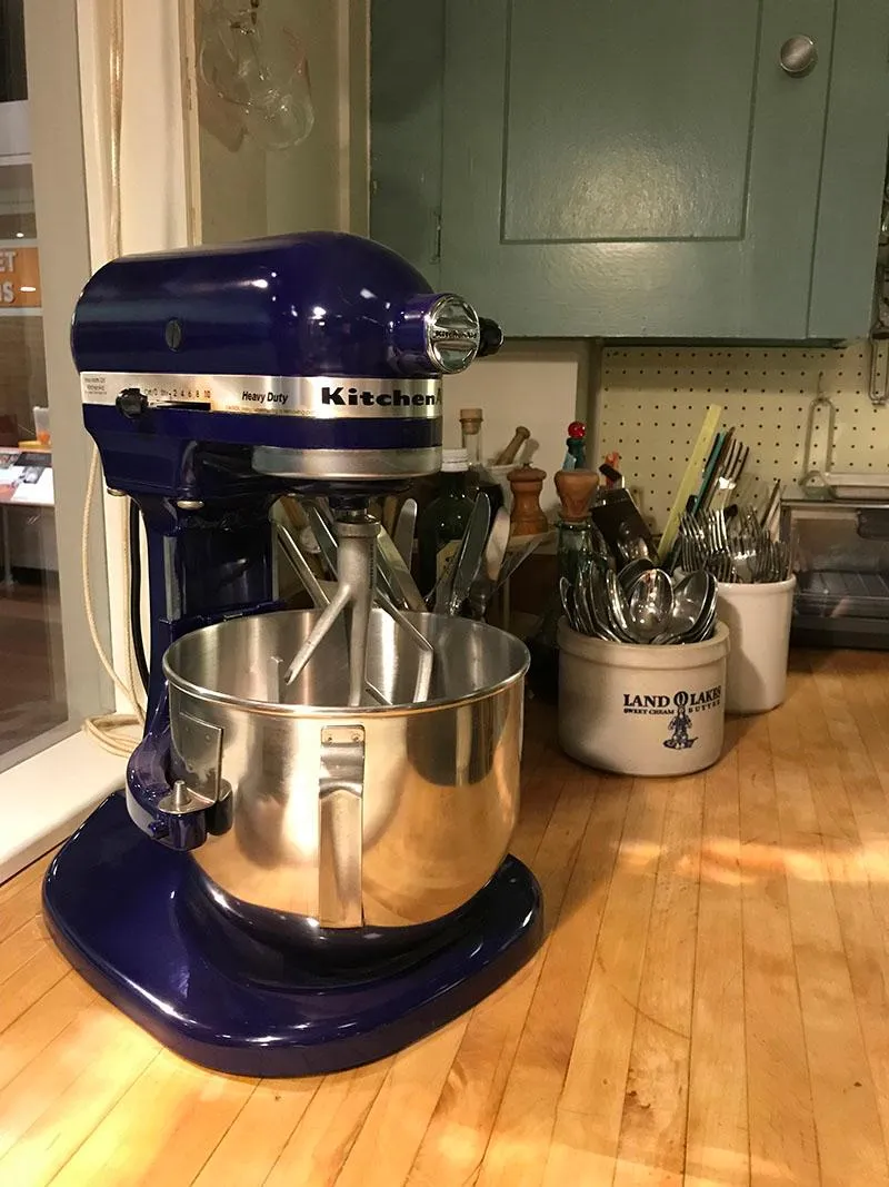 VTg Kitchen aid Hobart Tilt Stand Mixer Model K45 250W Yellow/Bowl/  Accessories