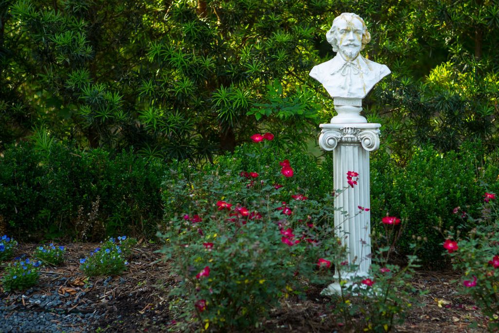 Shakespeare garden at Mercer Botanic Gardens