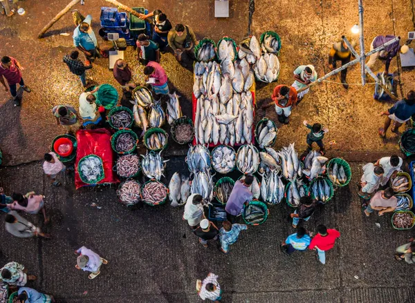 Livelihoods in motion. The morning hustle at the heart of Chittagong's trade thumbnail