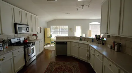 Will Leslie's kitchen forgive her for reckless abandonment?