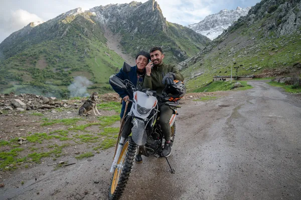 Family Phone Call thumbnail