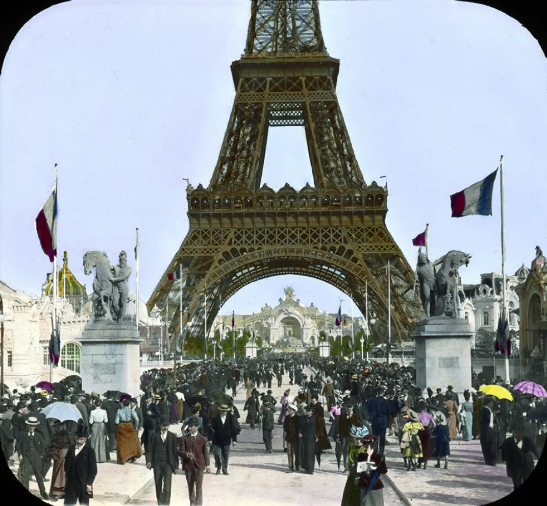 World's Fair Paris, 1900, crowd at Eiffel Tower