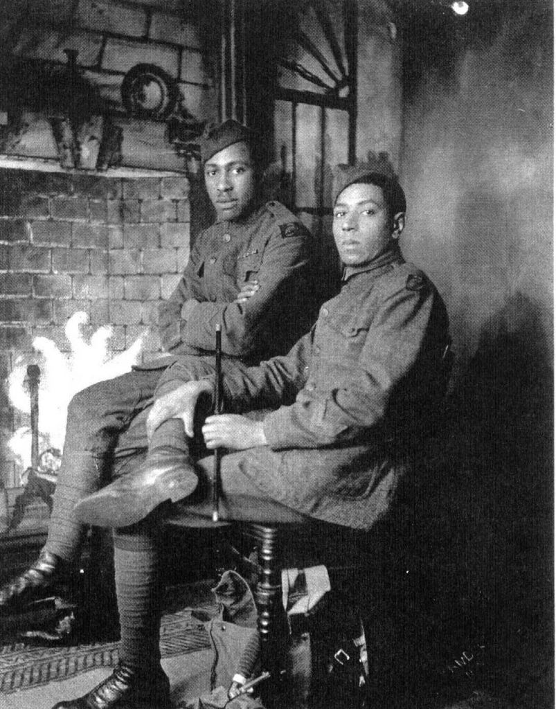 Johnson and Private Needham Roberts in 1918