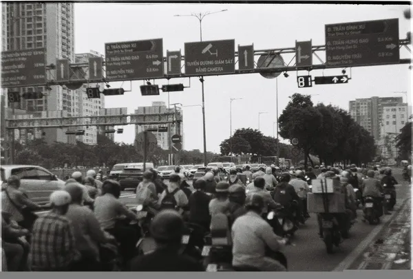 Bikers in Vietnam thumbnail