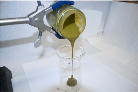 Researchers at the U.S. Department of Energy's Pacific Northwest National Laboratory have discovered a way to turn a small mixture of algae and water into a kind of crude oil in less than an hour.