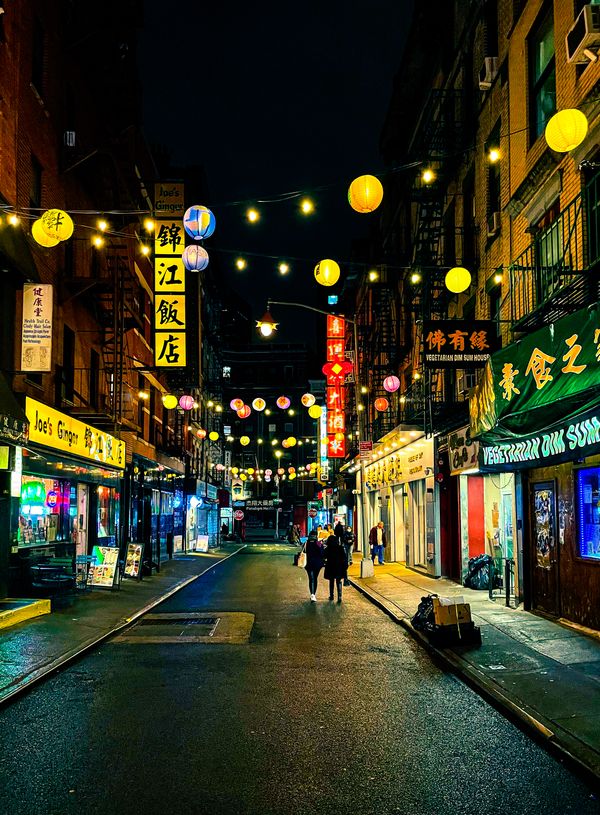 Night in Chinatown New York thumbnail